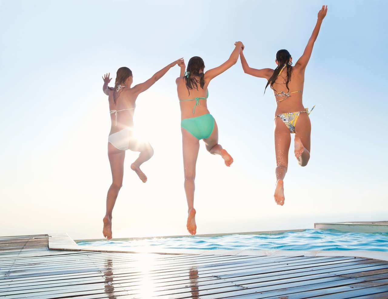 Hvordan du barberer bikinilinjen og bruker en bikini trimmer